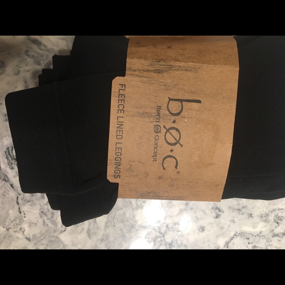 SOLD Black Fleece lined leggings